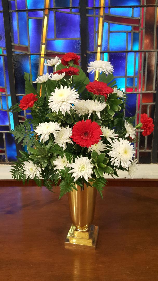 Altar flowers at Calvary Episcopal Church 